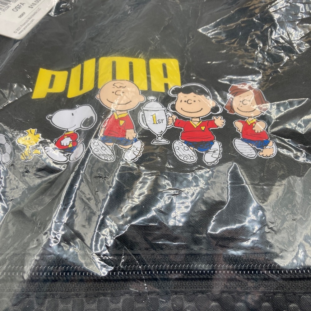 COPY - puma peanuts backpack - Picture 4 of 5
